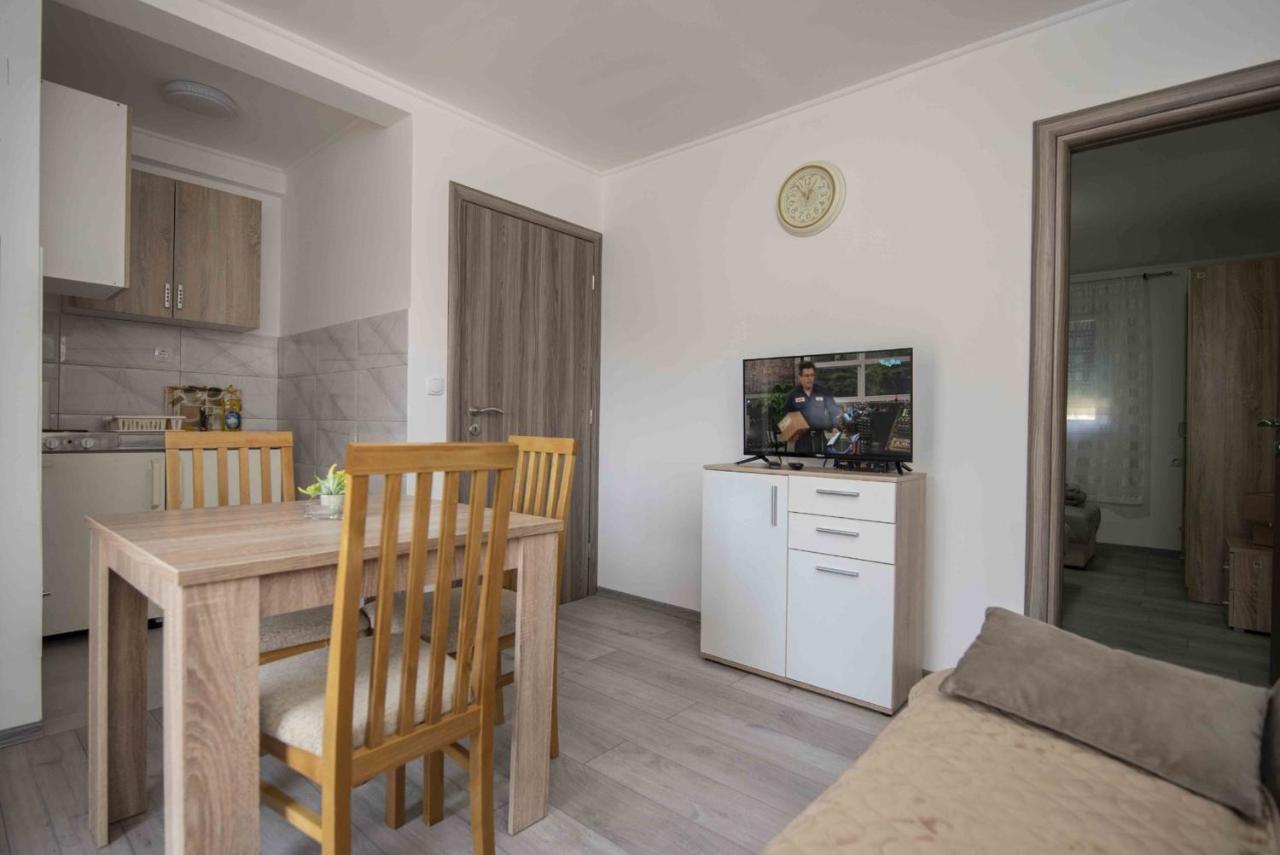 Apartment Miske Ivanica エクステリア 写真